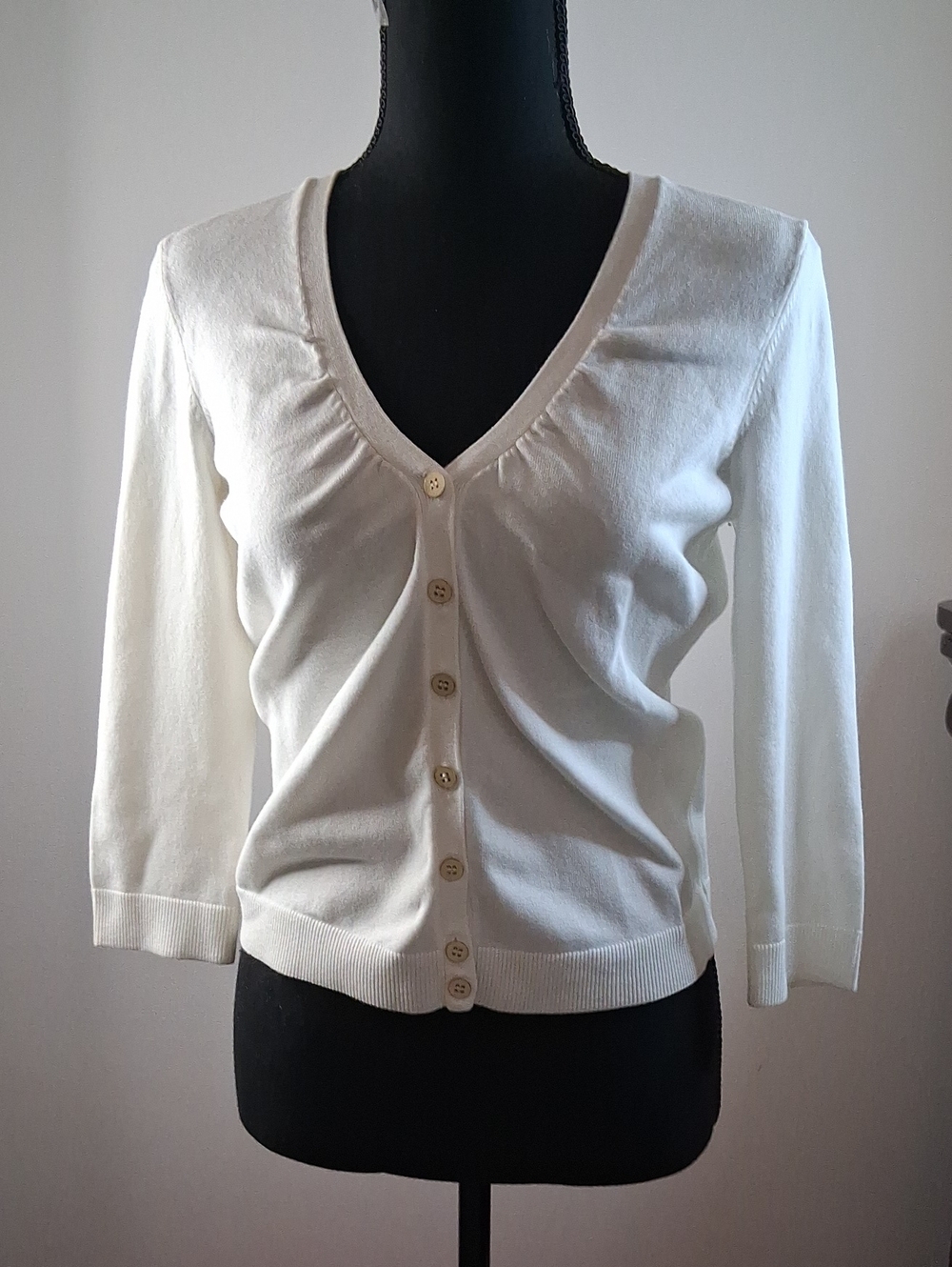 Ann Taylor White V-Neck Button Front Cardigan